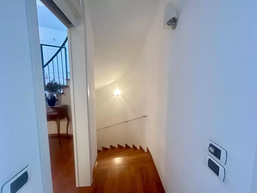 Immagine 32 di Villa in vendita  a Cerreto Guidi