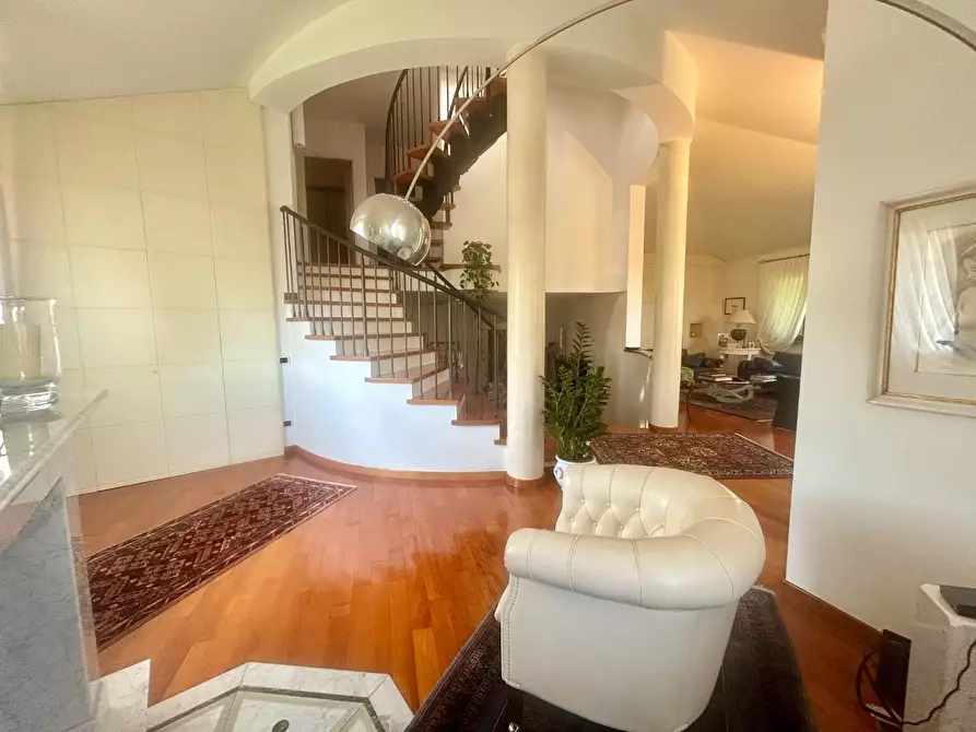 Immagine 5 di Villa in vendita  a Cerreto Guidi