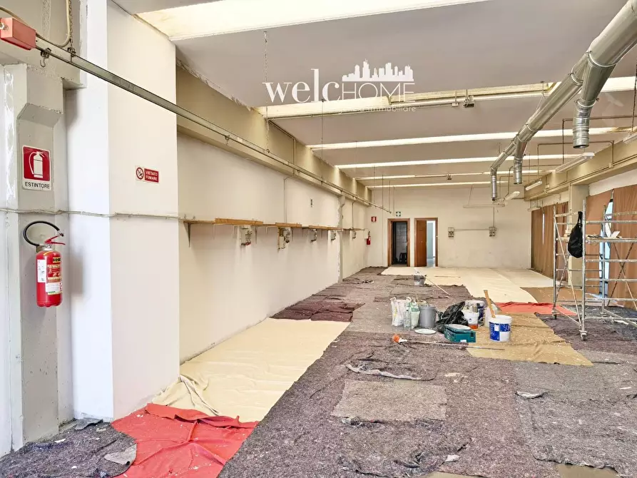 Immagine 18 di Laboratorio in affitto  a Campi Bisenzio
