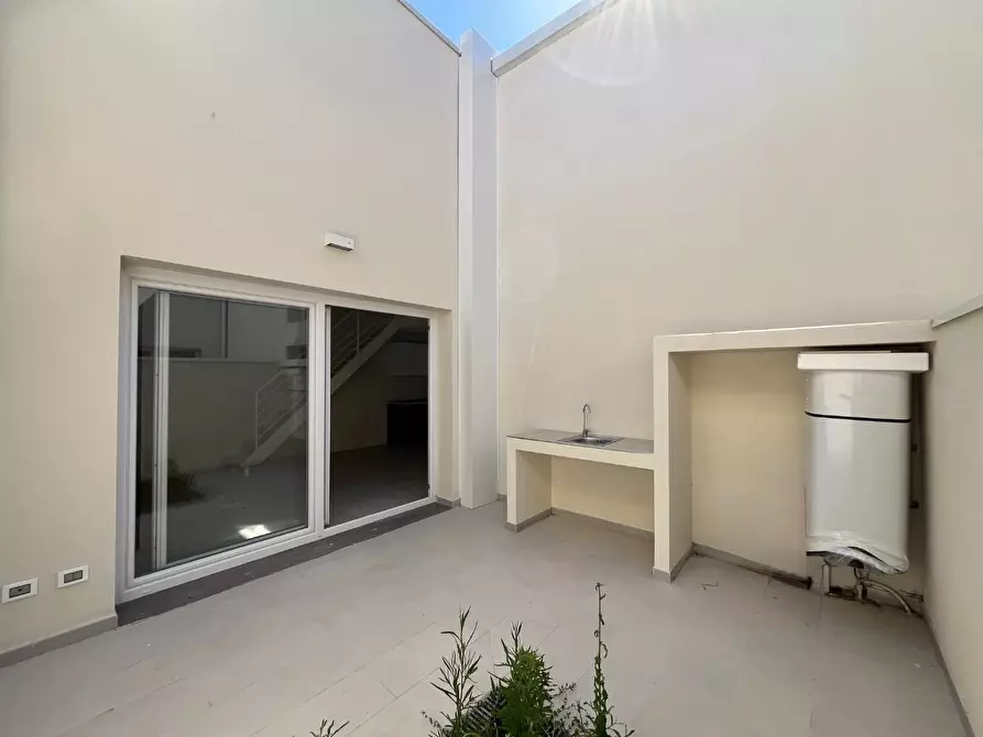 Immagine 16 di Loft/Open space in vendita  a Pontedera