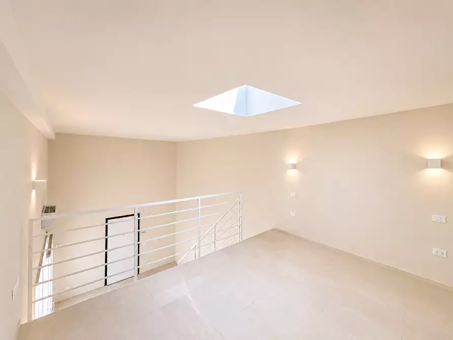 Immagine 6 di Loft/Open space in vendita  a Pontedera
