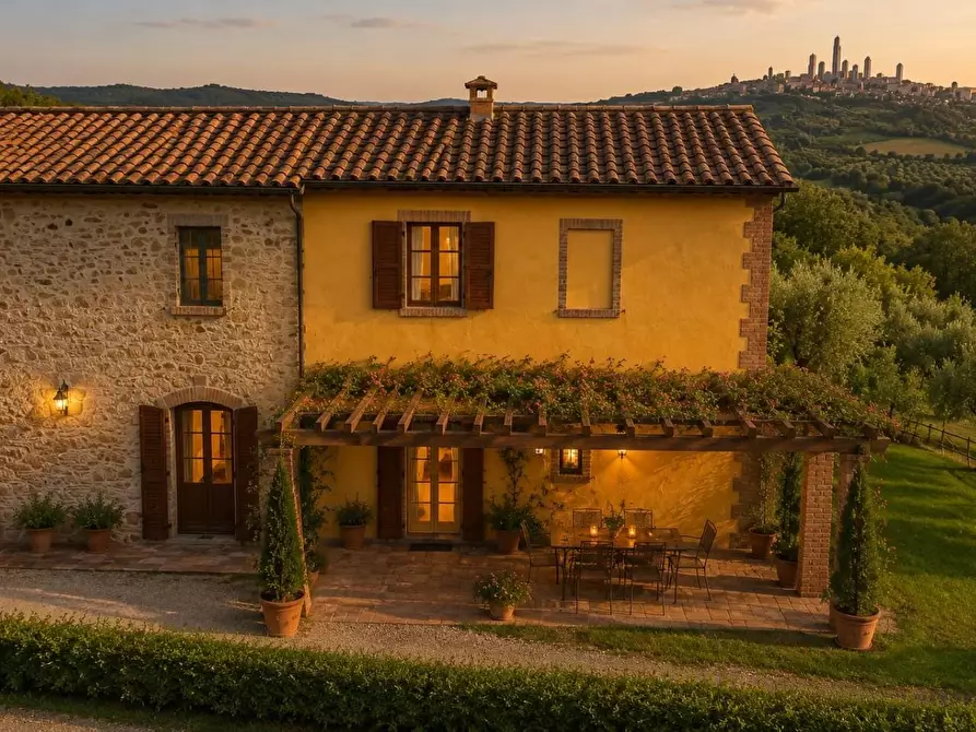 Immagine 2 di Rustico / casale in vendita  a San Gimignano
