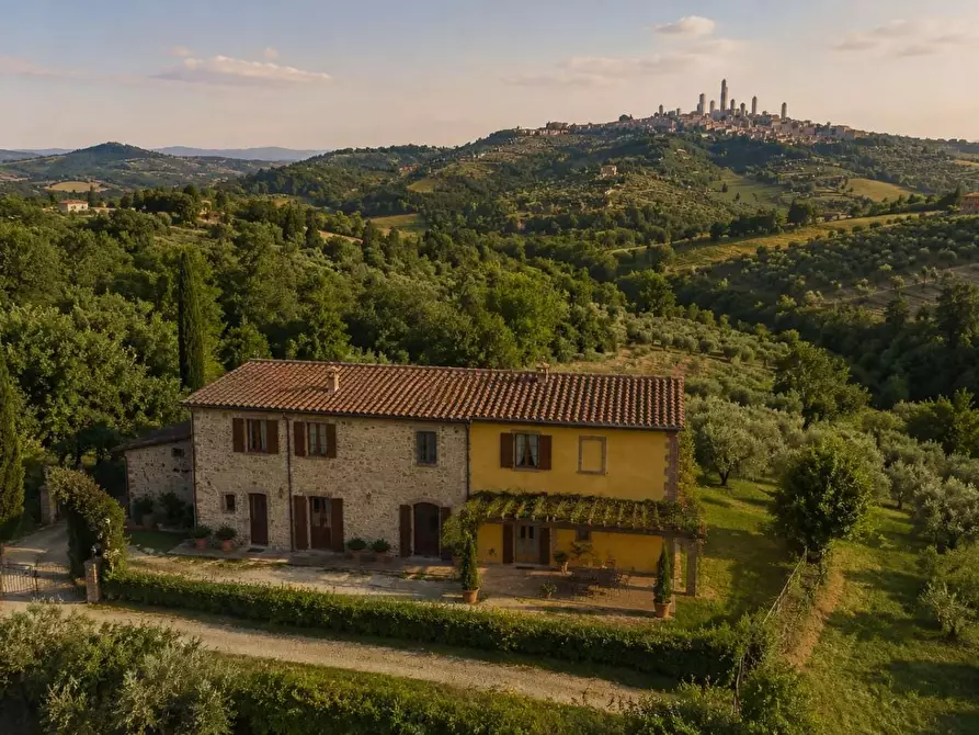 Immagine 4 di Rustico / casale in vendita  a San Gimignano