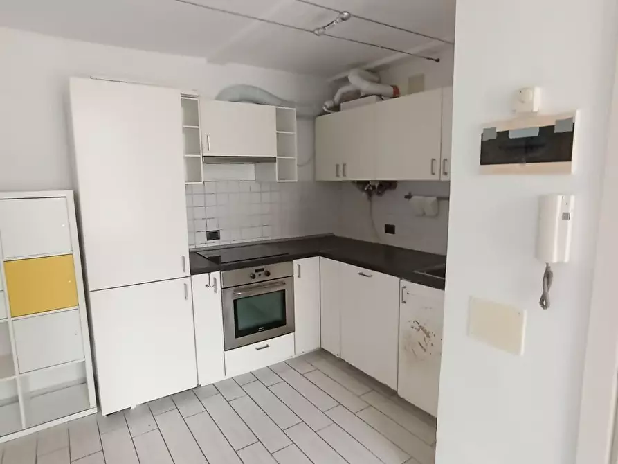 Immagine 17 di Porzione di casa in vendita  a Carrara