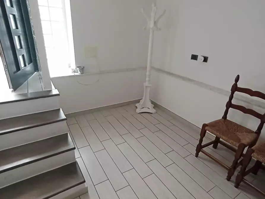 Immagine 18 di Porzione di casa in vendita  a Carrara