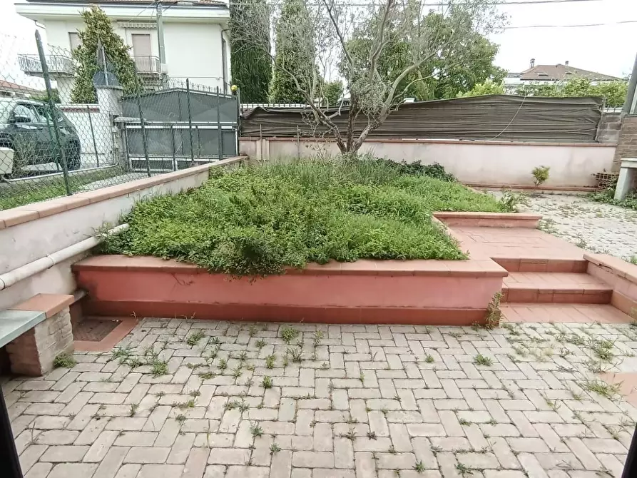 Immagine 15 di Porzione di casa in vendita  a Carrara