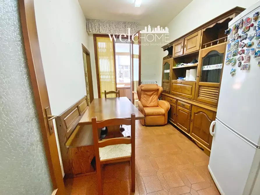 Immagine 5 di Appartamento in vendita  a Prato