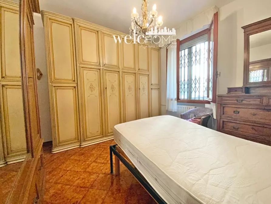 Immagine 31 di Appartamento in vendita  a Prato