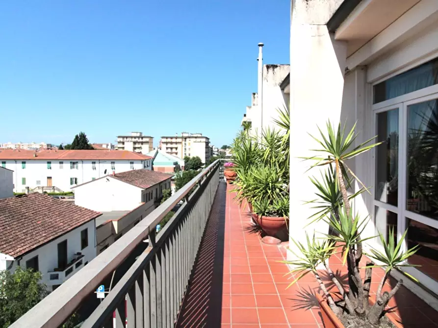 Immagine 17 di Mansarda in vendita  a Empoli