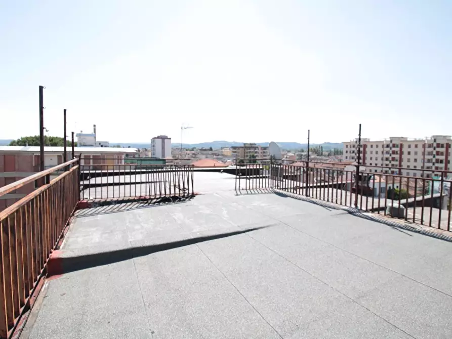 Immagine 39 di Mansarda in vendita  a Empoli