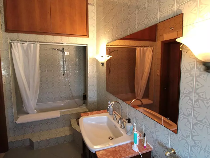 Immagine 38 di Mansarda in vendita  a Empoli