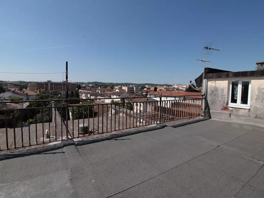 Immagine 45 di Mansarda in vendita  a Empoli