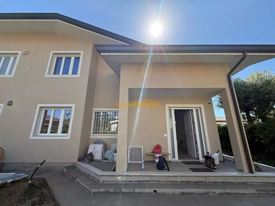 Immagine 5 di Casa bifamiliare in vendita  a Pietrasanta