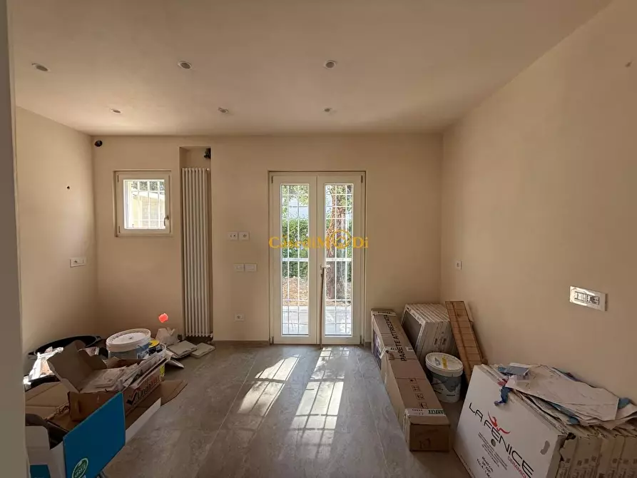 Immagine 11 di Casa bifamiliare in vendita  a Pietrasanta