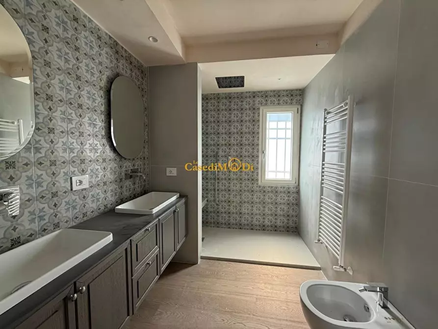 Immagine 34 di Casa bifamiliare in vendita  a Pietrasanta
