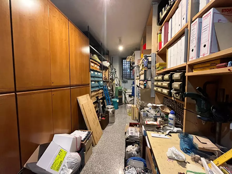 Immagine 24 di Palazzo in vendita  a Pietrasanta