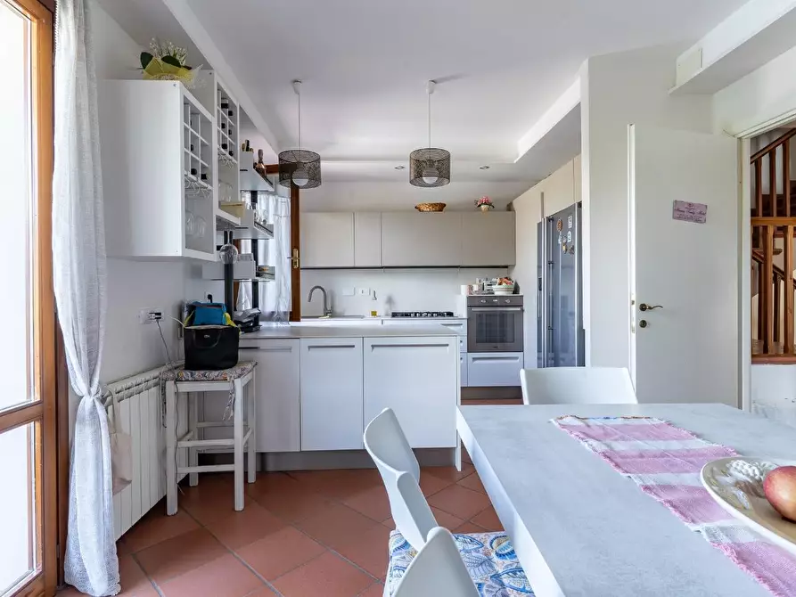 Immagine 3 di Villetta a schiera in vendita  a Empoli