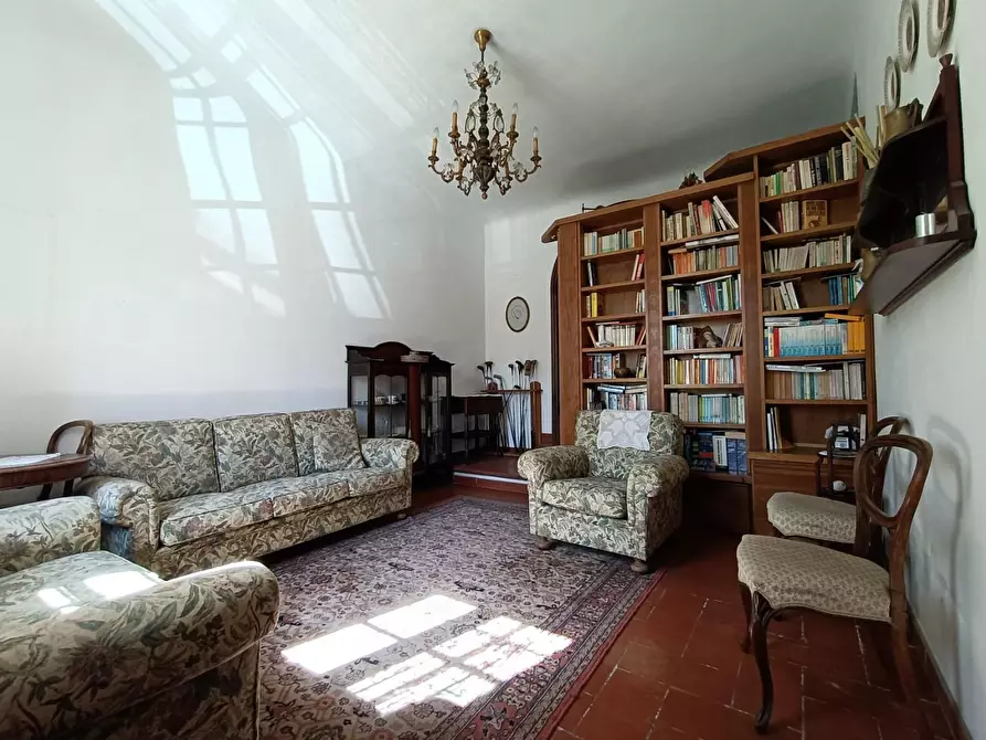 Immagine 47 di Villa in vendita  a Pisa
