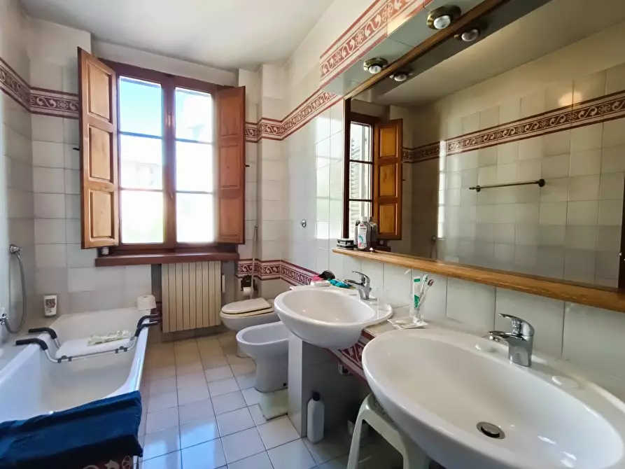 Immagine 32 di Villa in vendita  a Pisa