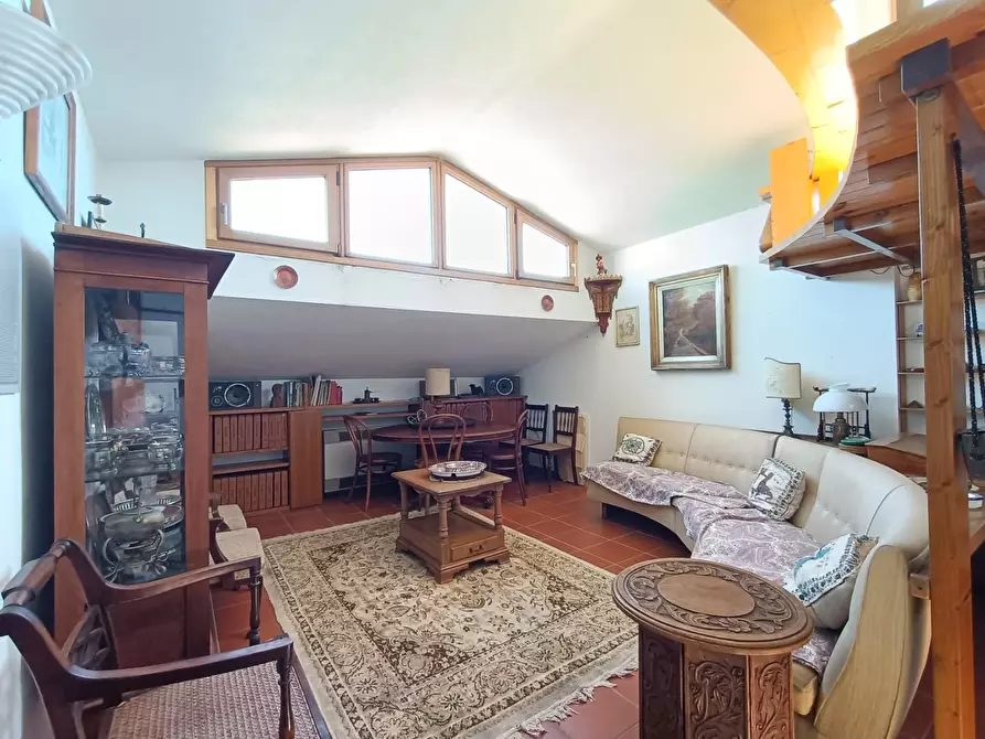 Immagine 41 di Villa in vendita  a Pisa
