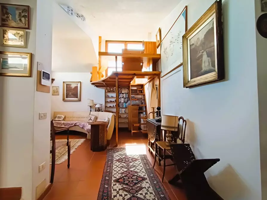 Immagine 37 di Villa in vendita  a Pisa