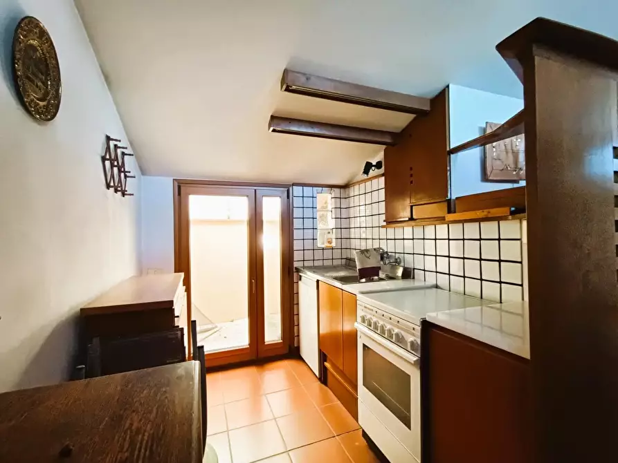 Immagine 39 di Villa in vendita  a Pisa