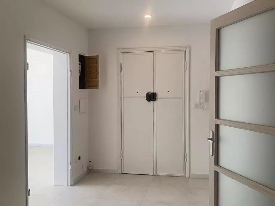 Immagine 8 di Appartamento in vendita  a Livorno
