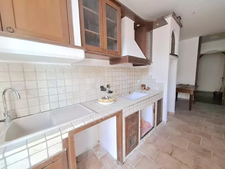 Immagine 19 di Appartamento in vendita  a Carrara