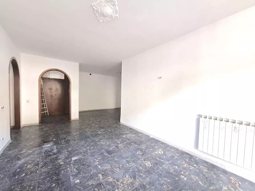 Immagine 10 di Appartamento in vendita  a Carrara