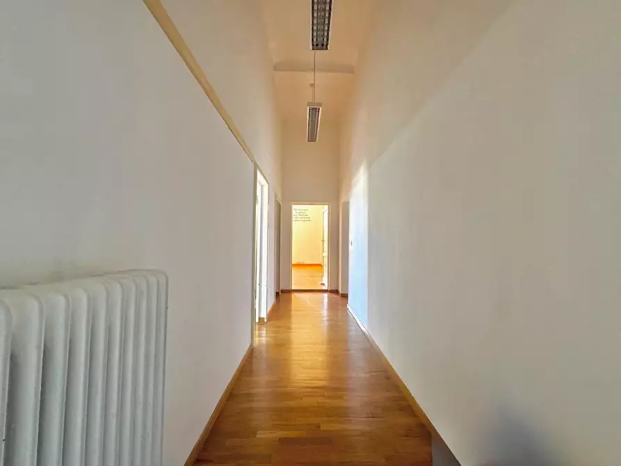Immagine 13 di Appartamento in vendita  a Pisa