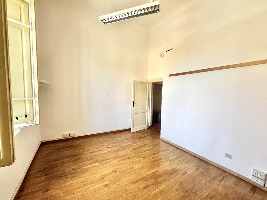 Immagine 12 di Appartamento in vendita  a Pisa