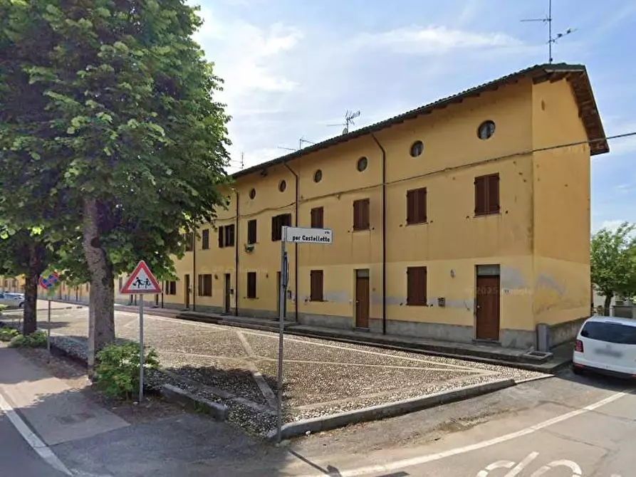 Immagine 2 di Villetta a schiera in vendita  a Casatisma