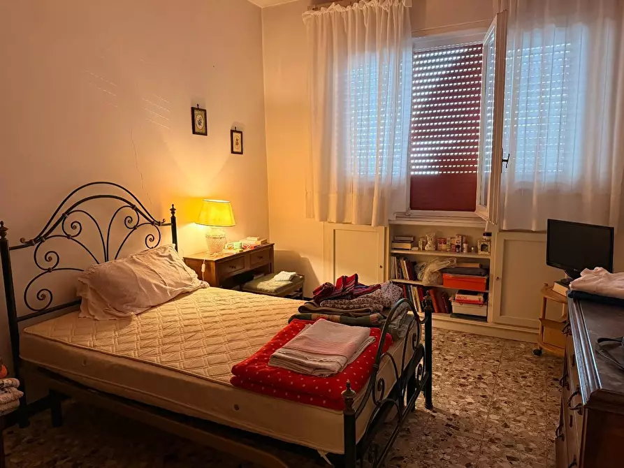 Immagine 9 di Appartamento in vendita  a Viareggio