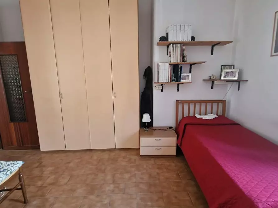 Immagine 4 di Appartamento in vendita  a Carrara