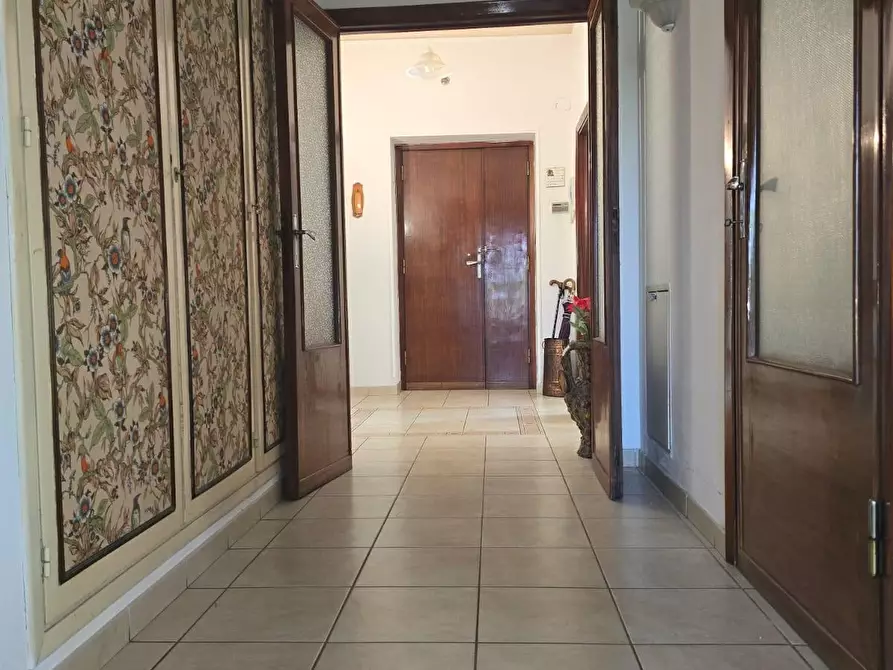 Immagine 9 di Appartamento in vendita  a Siena