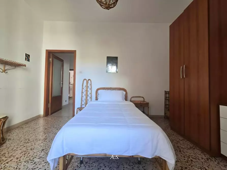 Immagine 22 di Appartamento in vendita  a Siena