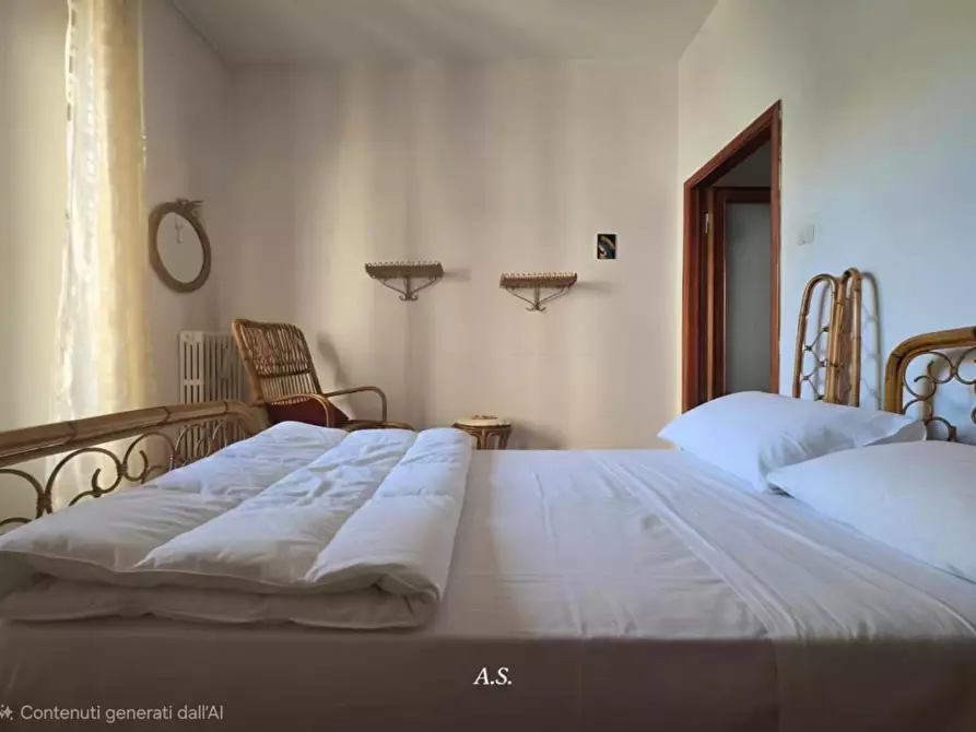 Immagine 24 di Appartamento in vendita  a Siena