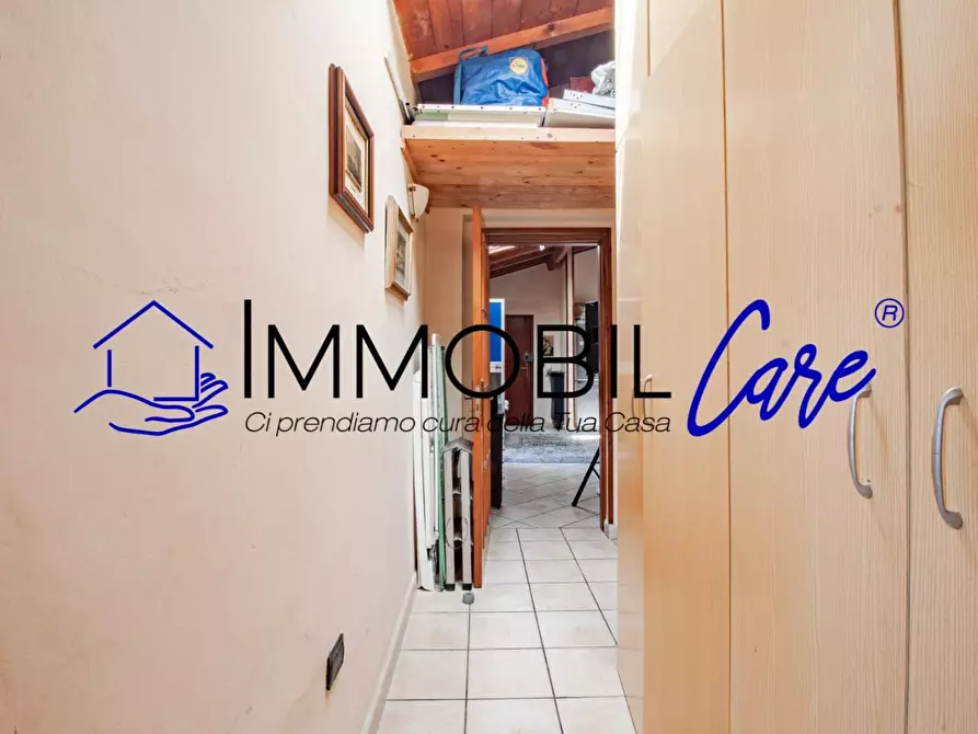 Immagine 13 di Appartamento in vendita  a Livorno