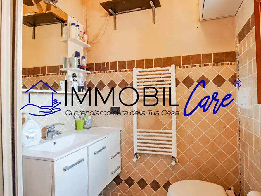 Immagine 14 di Appartamento in vendita  a Livorno