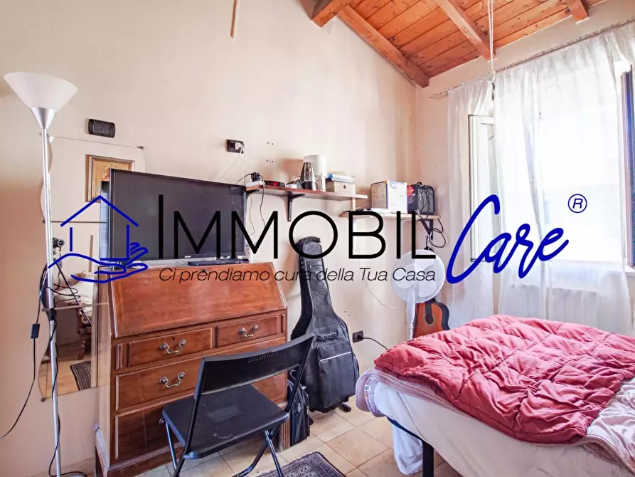 Immagine 12 di Appartamento in vendita  a Livorno
