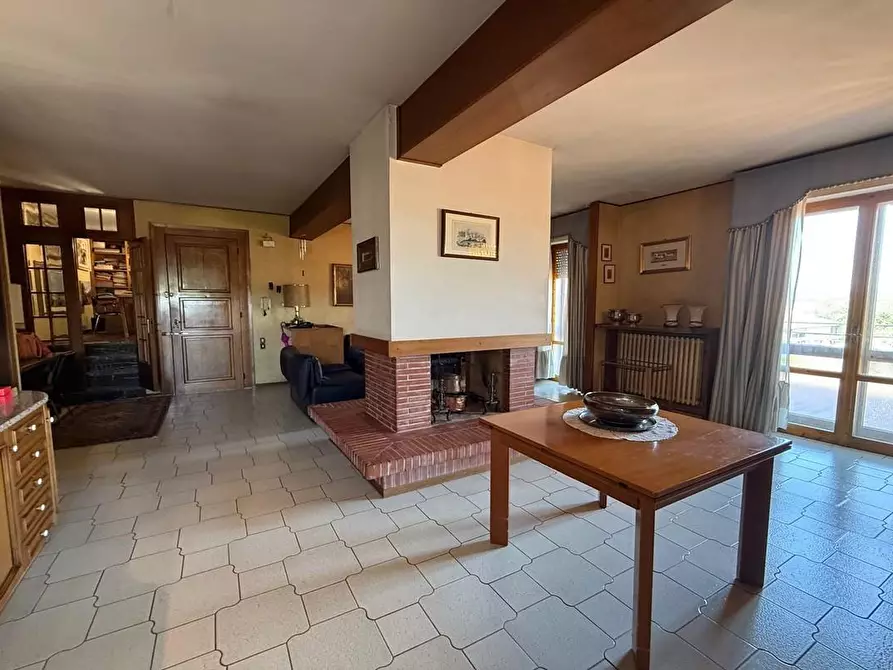 Immagine 9 di Mansarda in vendita  a Certaldo