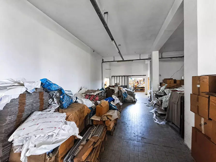 Immagine 8 di Attività artigianale in vendita  a Peccioli