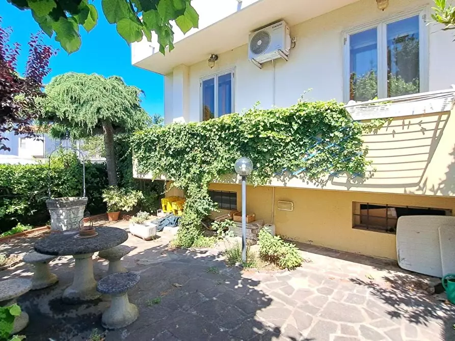 Immagine 2 di Appartamento in vendita  a Rosignano Marittimo