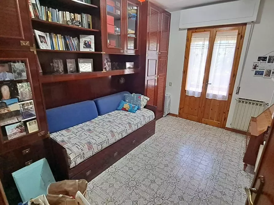 Immagine 13 di Appartamento in vendita  a Rosignano Marittimo