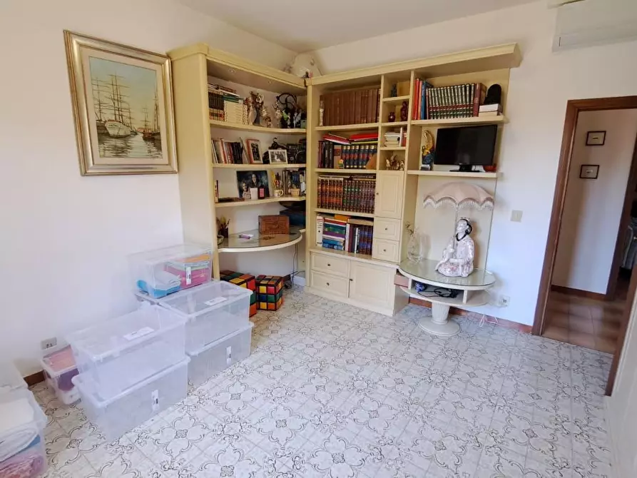 Immagine 6 di Appartamento in vendita  a Rosignano Marittimo