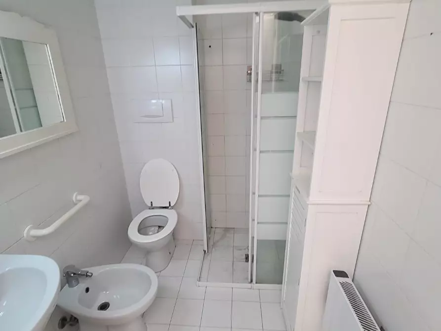 Immagine 10 di Appartamento in vendita  a Pietrasanta