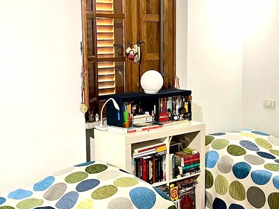 Immagine 12 di Casa colonica in vendita  a Pietrasanta
