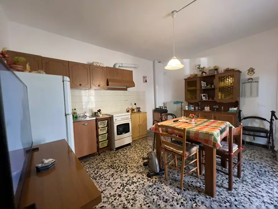 Immagine 28 di Casa indipendente in vendita  a Santa Maria A Monte