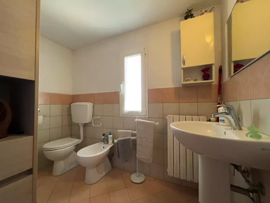 Immagine 21 di Casa indipendente in vendita  a Santa Maria A Monte