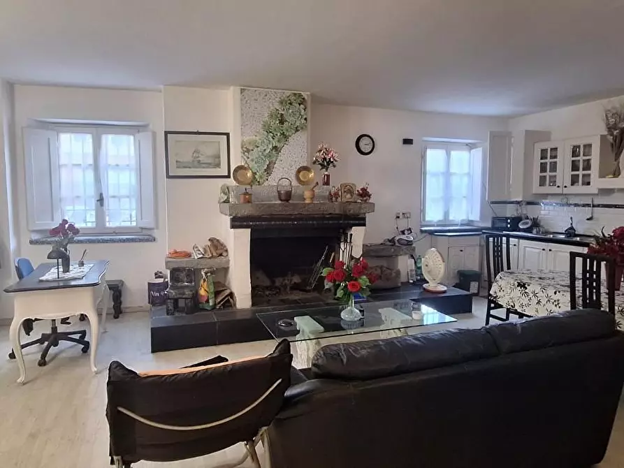 Immagine 2 di Appartamento in vendita  a Barga